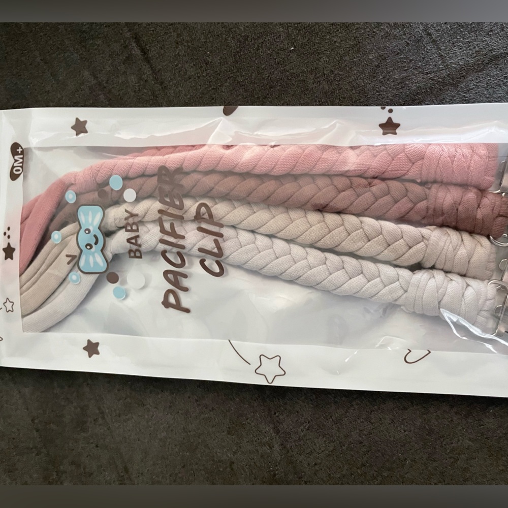 Pacifier clips